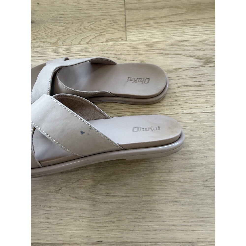 OluKai LAI SLIDE Women's Tan beige Flats Sandals Shoes Size 7 37 Slip Oh Summer - Picture 3 of 5